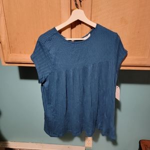 NWT Girls blue top short sleeve